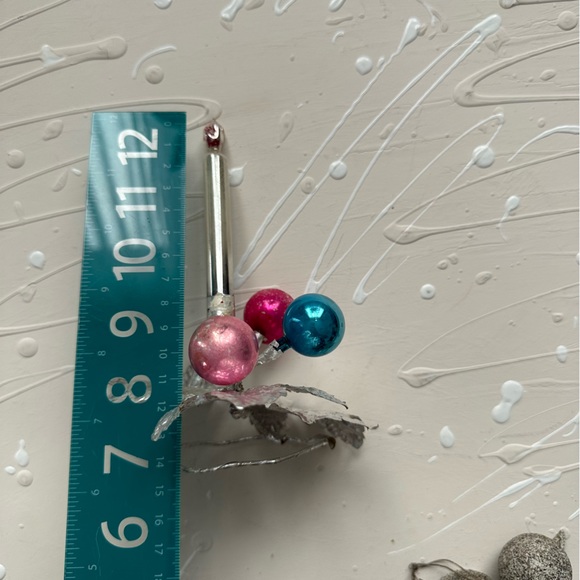 Vintage Christmas Decor Glass and Aluminum Foil - Picture 4 of 12